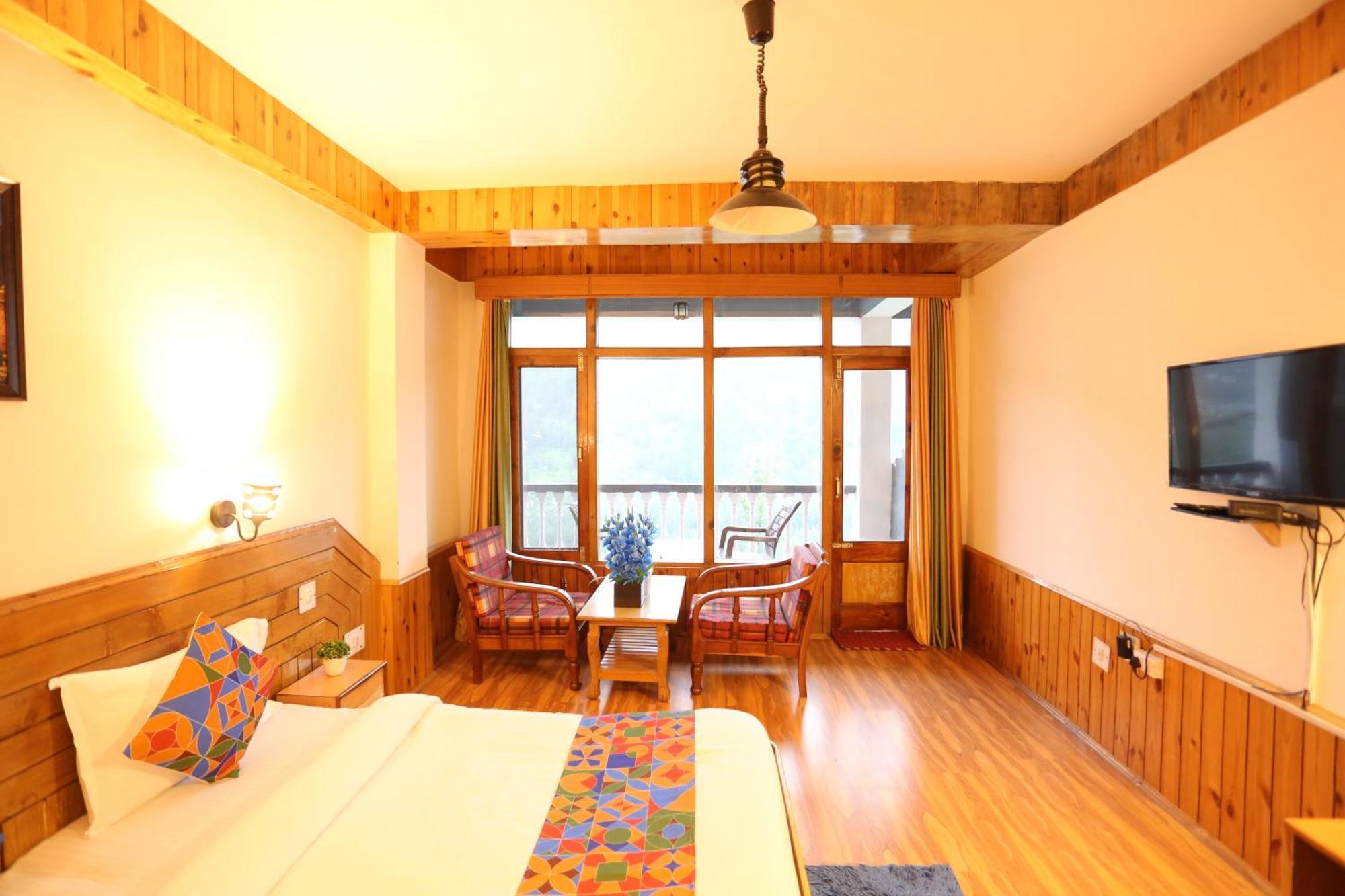 Vashist Hotel Surbhi מראה חיצוני תמונה