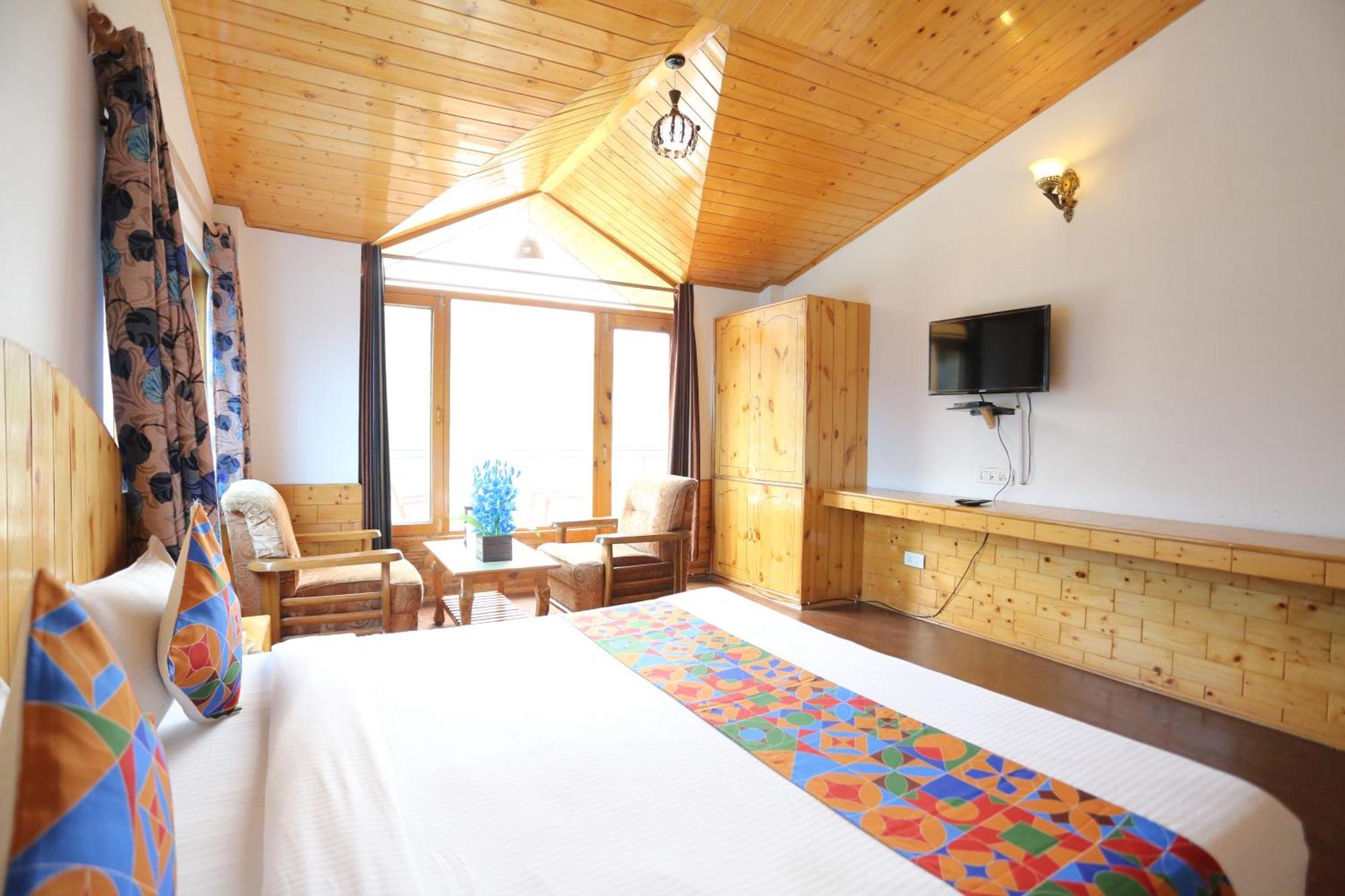 Vashist Hotel Surbhi מראה חיצוני תמונה