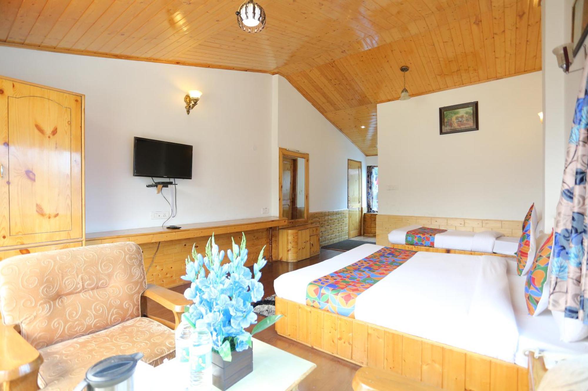 Vashist Hotel Surbhi מראה חיצוני תמונה